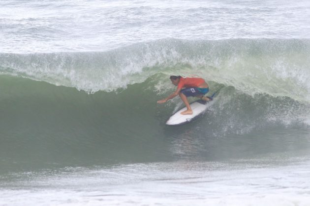 Giovani Pontes, Rip Curl Guarujá Open 2017, Praia do Tombo. Foto: Silvia Winik.