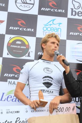 Jessé Mendes, Rip Curl Guarujá Open 2017, Praia do Tombo. Foto: Silvia Winik.