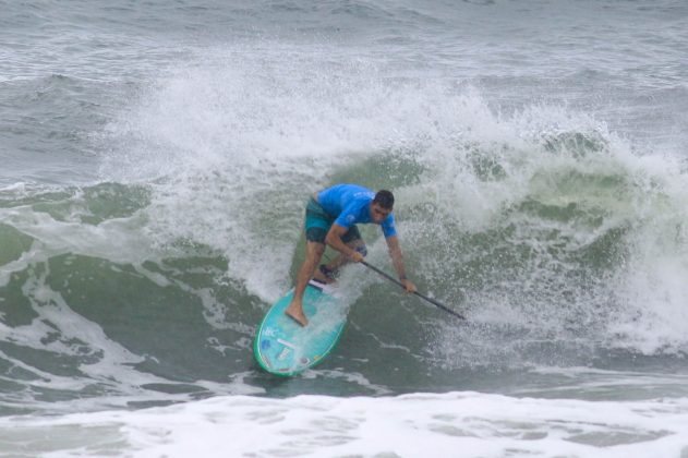 Michel Jonas, Rip Curl Guarujá Open 2017, Praia do Tombo. Foto: Silvia Winik.