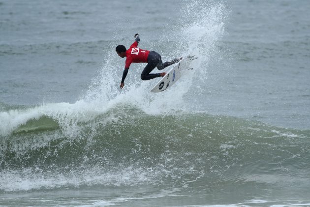 Cauã Costa, Hang Loose Surf Attack 2017, Praia do Tombo, Guarujá (SP). Foto: Munir El Hage.