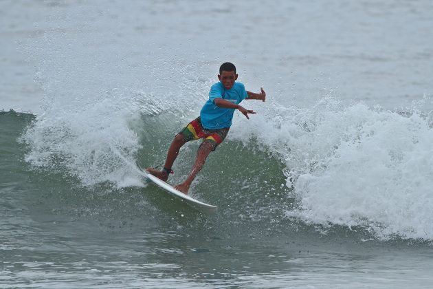 Higor Souza, Hang Loose Surf Attack 2017, Praia do Tombo, Guarujá (SP). Foto: Munir El Hage.