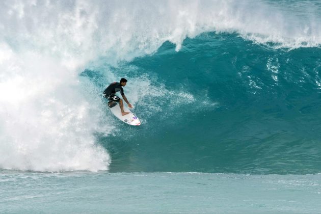 Gabriel Medina, Pipeline, North Shore de Oahu, Havaí. Foto: Bruno Lemos / Sony Brasil.