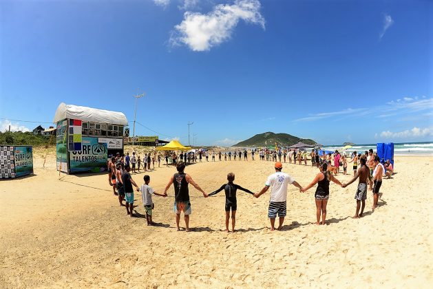 Homenagem a Jean da Silva, Oceano Surf Talentos, praia do Santinho, Florianópolis (SC). Foto: Marcio David.