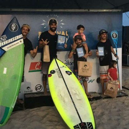 Pódio Masculino Open Pro. Festival Barong Surf Club, Paracuru, Fortaleza (CE). Foto: Reprodução.