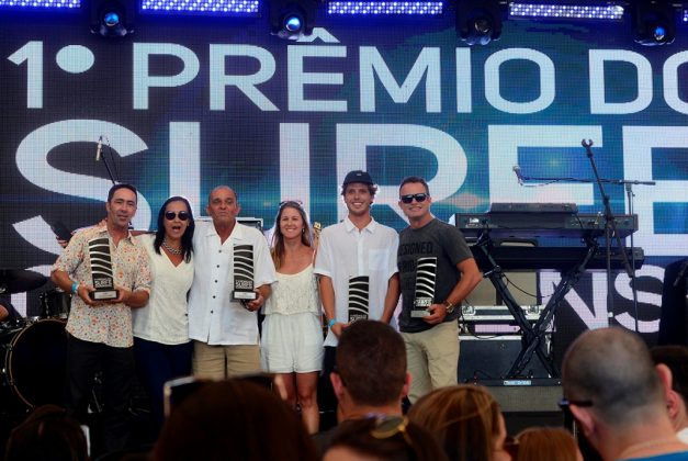 David Husadel, Jackie Rosa, Bilo, Jacqueline Silva, Nicolas e Teco Padaratz, Prêmio do Surfe Catarinense 2017, Florianópolis (SC). Foto: Marcio David.