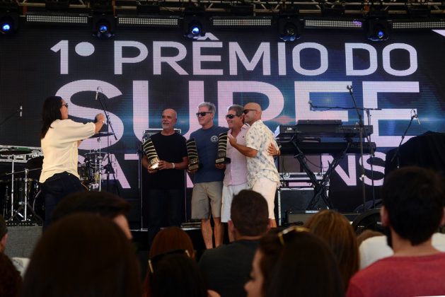 Roberto Perdigão, Xandi Fontes, Flávio Boabaid e Bira Schauffert, Prêmio do Surfe Catarinense 2017, Florianópolis (SC). Foto: Marcio David.