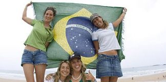 Brasileiras batalham pelo longboard