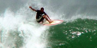 SuperSurf faz clássico no ?Maracanã? do surf