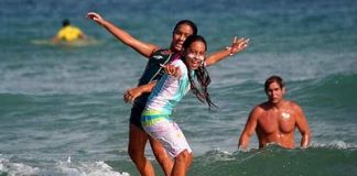 Surfer Girls promove curso de férias