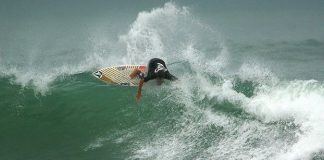 Gabriel Medina chega junto em Mongaguá