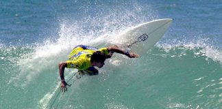 Estrelas do WCT brilham no SuperSurf de Torres