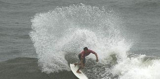 Farney atropela em Ubatuba